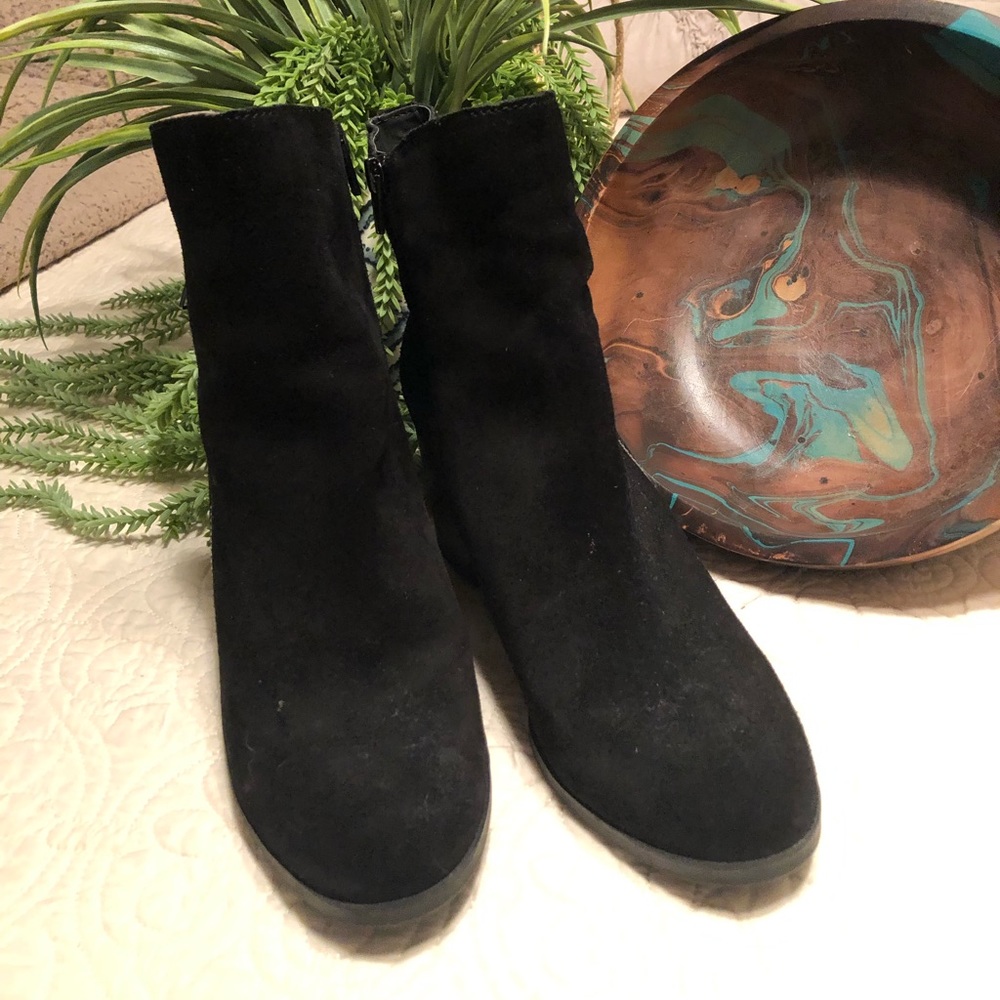 Ladies Black Boots, Ankle Style, Size 9M